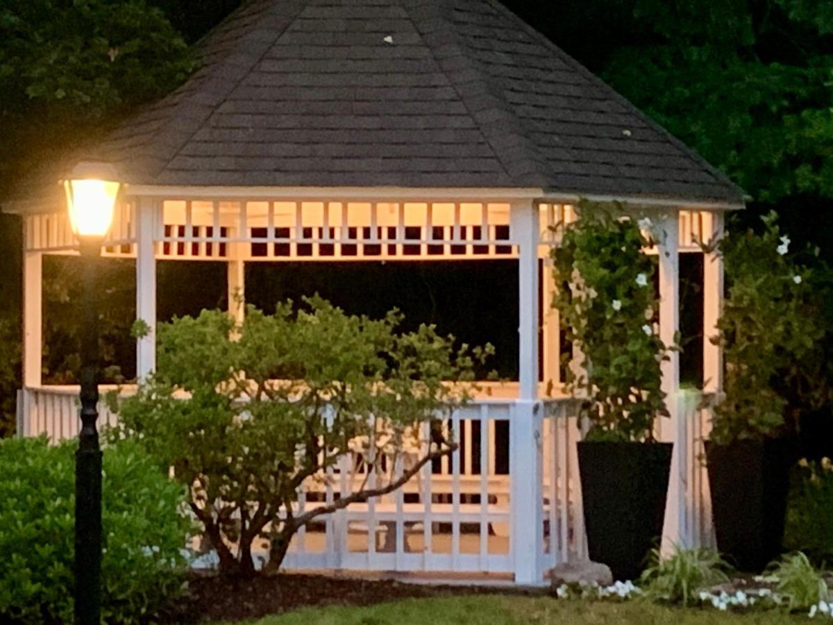 Ashley Manor Bed & Breakfast Барнстабъл Екстериор снимка