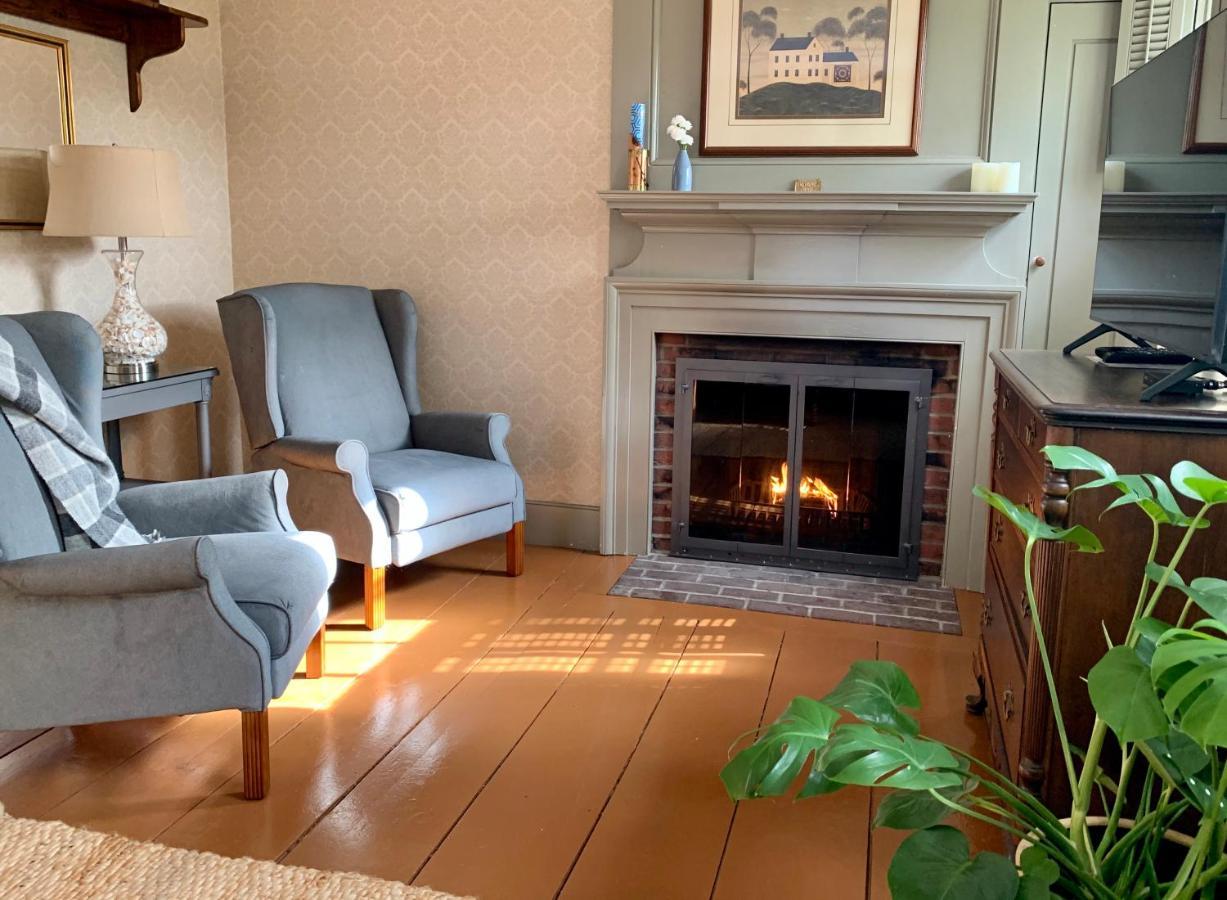 Ashley Manor Bed & Breakfast Барнстабъл Екстериор снимка