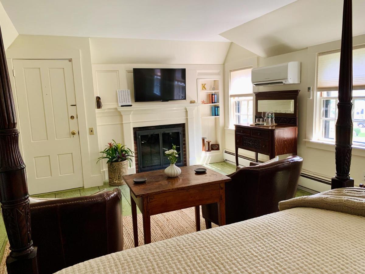 Ashley Manor Bed & Breakfast Барнстабъл Екстериор снимка
